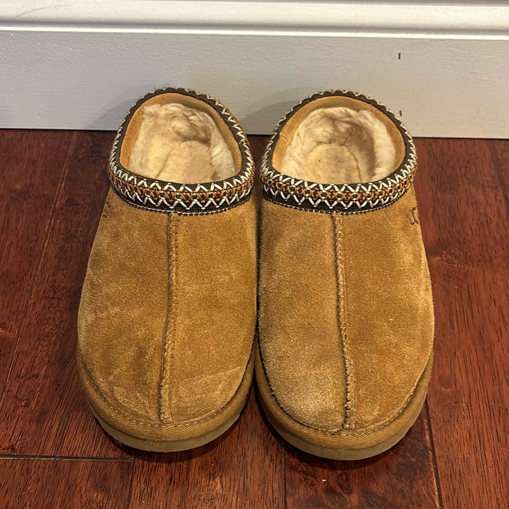 UGG Women's Suede Slip On Tasman Foam Indoor/Outdoor Slipper - Tan